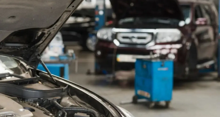 مركز تصليح حوادث السيارات في الرياض