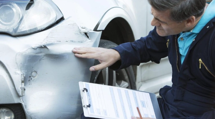 هل تؤثر السمكرة أو الحوادث على قيمة السيارة عند البيع؟